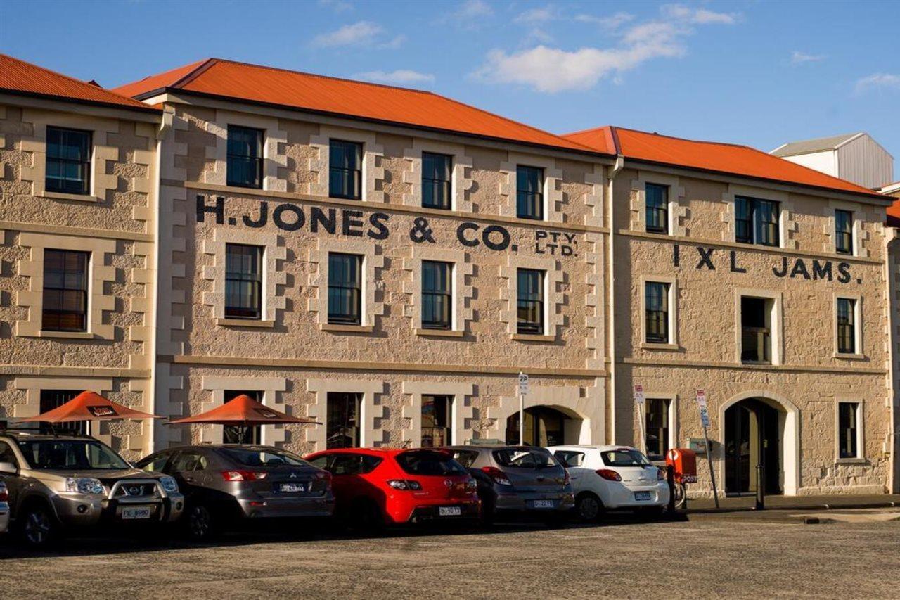 The Henry Jones Art Hotel Hobart Eksteriør billede The former H. Jones & Co. Ltd. building in Fremantle, Western Australia