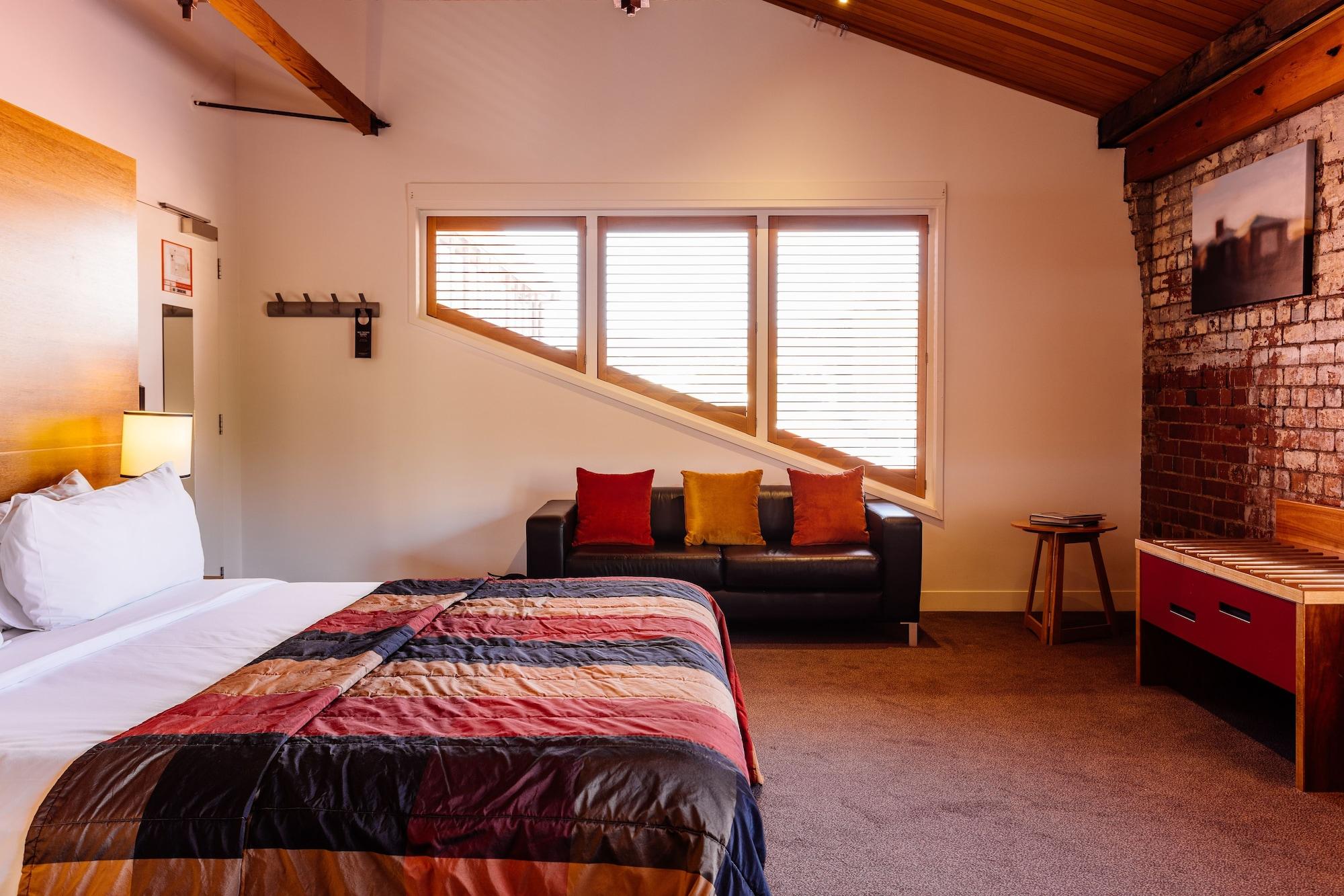 The Henry Jones Art Hotel Hobart Eksteriør billede A room at the hotel