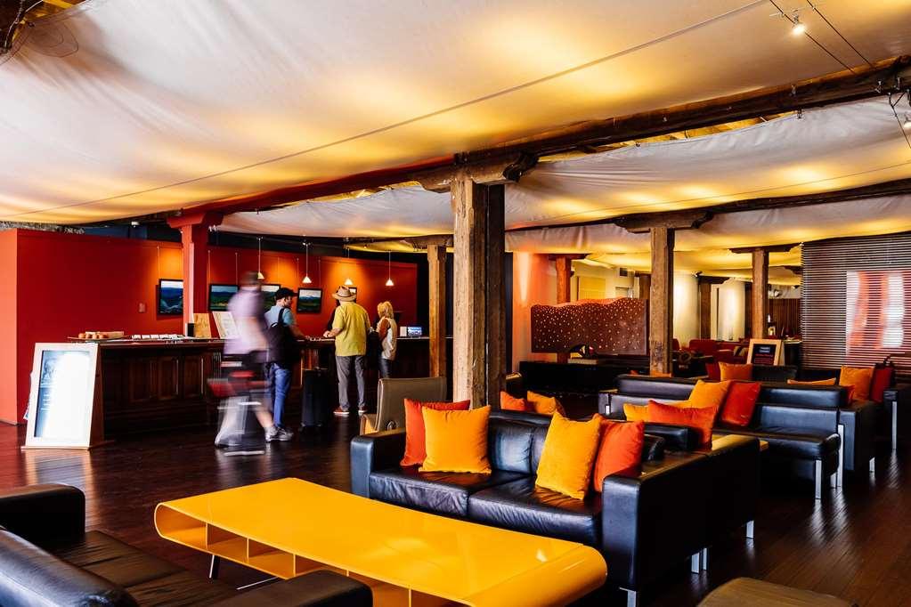 The Henry Jones Art Hotel Hobart Eksteriør billede The interior of the lounge
