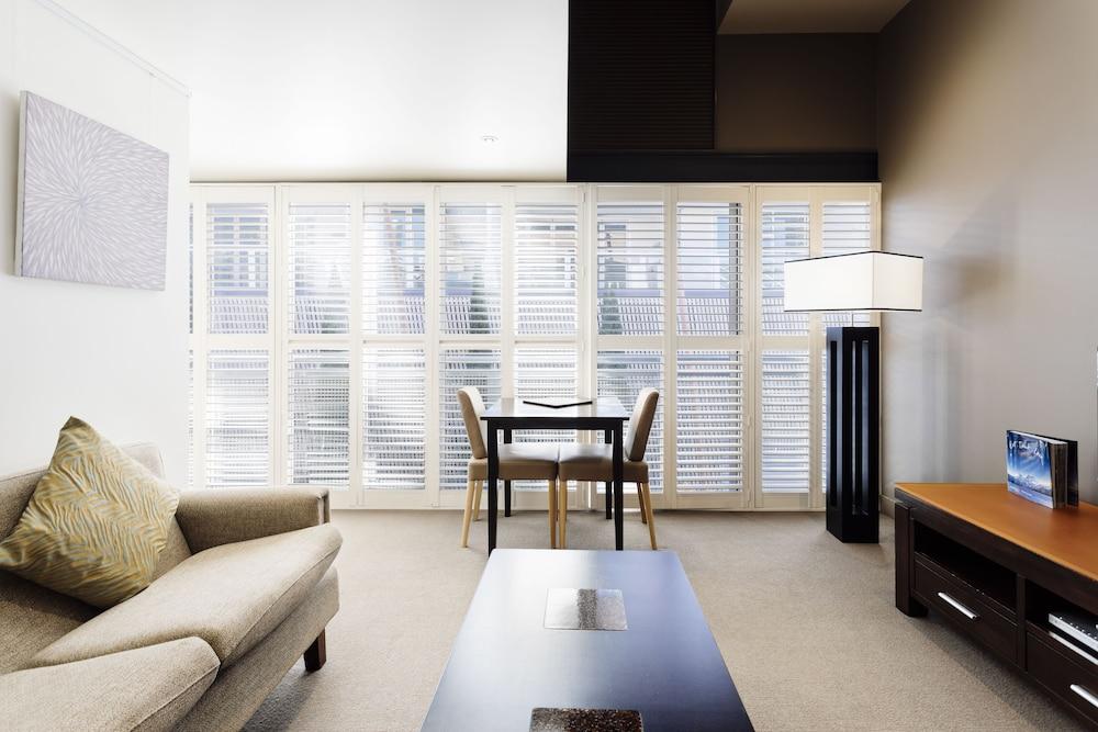 The Henry Jones Art Hotel Hobart Eksteriør billede Interior shutters