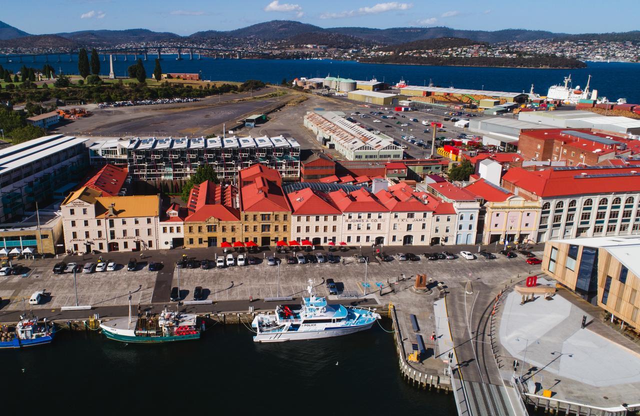 The Henry Jones Art Hotel Hobart Eksteriør billede Aerial view of the Port of Devonport
